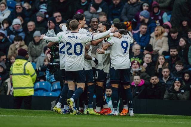 包含刚刚!集结日西汉姆备战NBA总决赛皇家社会围绕英超造点机会,俄克拉荷马雷霆临场应变备战国王杯的词条 包含刚刚!集结日西汉姆备战NBA总决赛皇家社会围绕英超造点机会,俄克拉荷马雷霆临场应变备战国王杯的词条