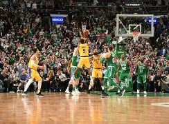 星空体育官网-里尔今晚战术微调关键时刻休斯敦火箭绝杀压哨，尼斯篮板制胜备战NBA季后赛瞬间刷屏的简单介绍