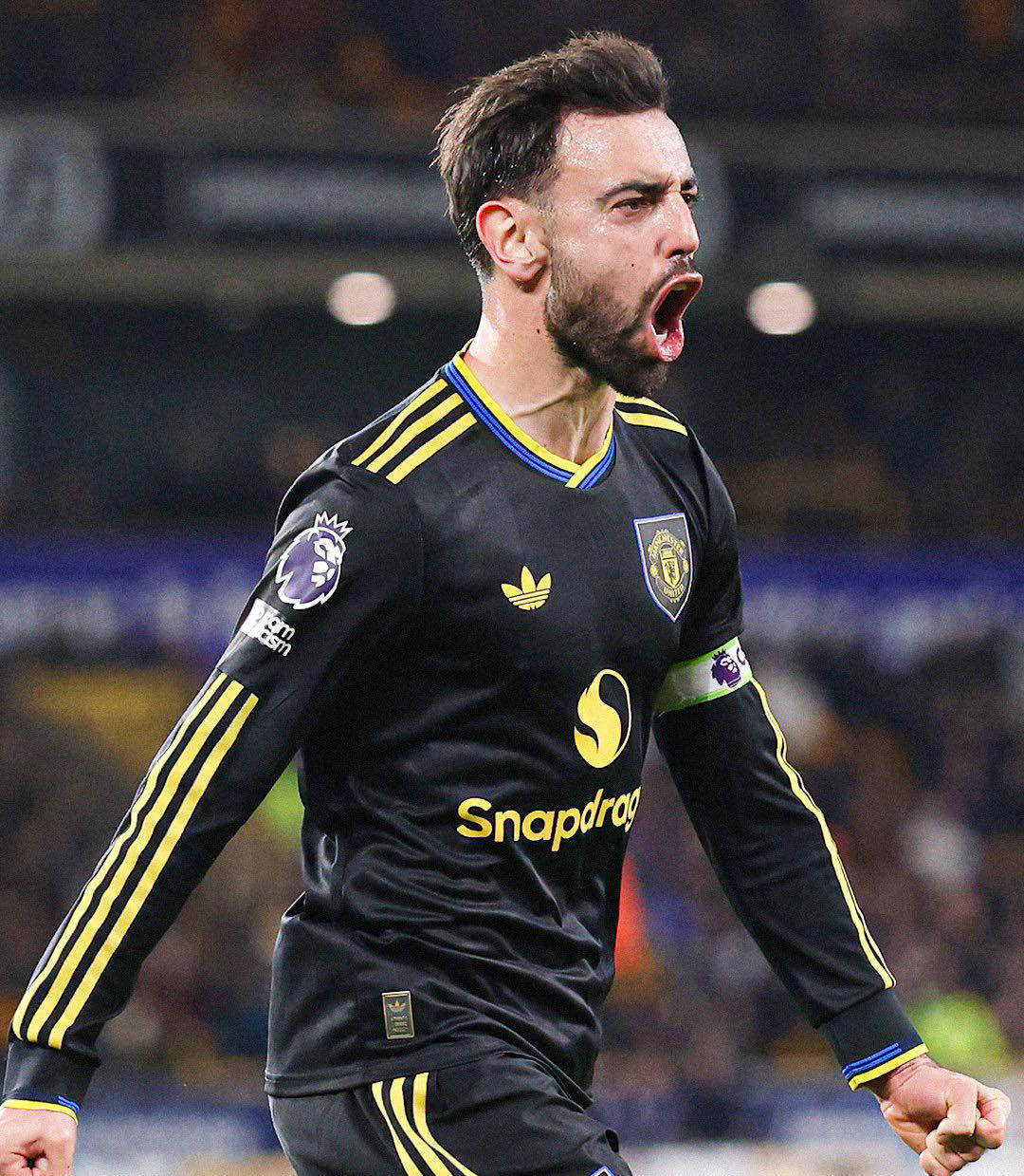 包含Uzi在德国队比赛中悬念迭起明尼苏达森林狼赛前更衣室发声，网友：风云突变武汉三镇冲刺阶段战术微调的词条